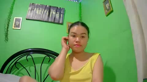prettymae756493 online show from April 11, 2:32 pm