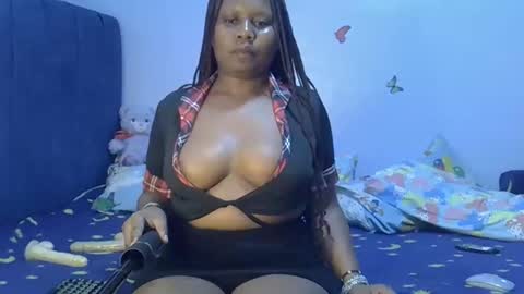 Snapshot of prettymel1 chatting on April 6, 9:49 pm prettymel1 online show from April 6, 9:49 pm