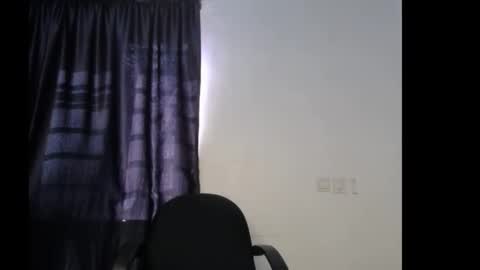 Snapshot of prettymia9 chatting on November 16, 2:11 pm mia online show from November 16, 2:11 pm