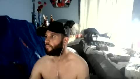 prettymuchafreak387930 online show from May 17, 3:15 am