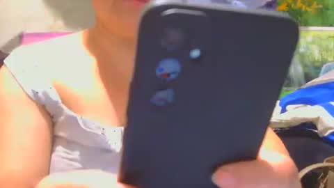 Snapshot of prettynhing chatting on February 3, 2:22 pm Nhing online show from February 3, 2:22 pm