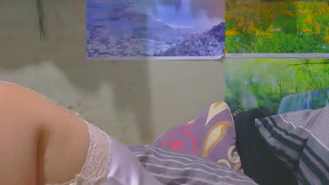 Nhing online show from March 29, 2:06 pm