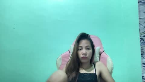 Snapshot of prettyph1 chatting on December 17, 11:49 am LYNDA online show from December 17, 11:49 am