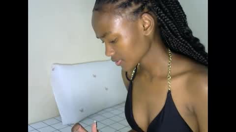 prettyquiny254 online show from October 1, 9:26 am