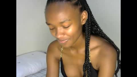 prettyquiny254 online show from October 3, 4:31 am