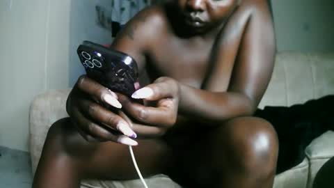 prettyreen online show from November 16, 7:30 pm