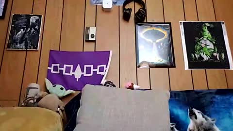 prettysolidd7 online show from January 19, 9:55 pm