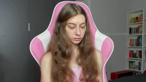 Sophie  next stream will be at Monday  i will wait you guys  online show from October 13, 6:35 am