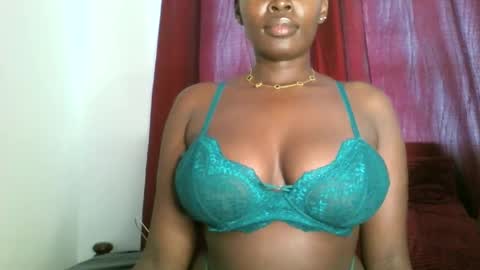prettyvishy online show from December 24, 11:17 am