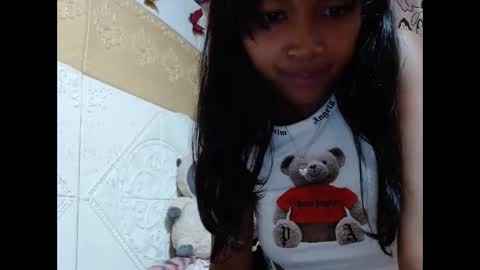 Snapshot of prettyxshummy chatting on October 25, 8:58 pm prettyxshummy online show from October 25, 8:58 pm