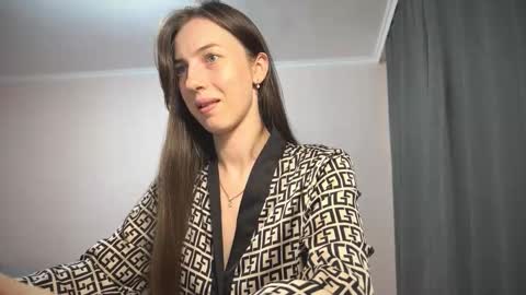 prettyyy_angel online show from October 3, 6:27 pm