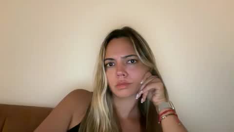 prettyyykittyyy22 online show from November 18, 5:12 am