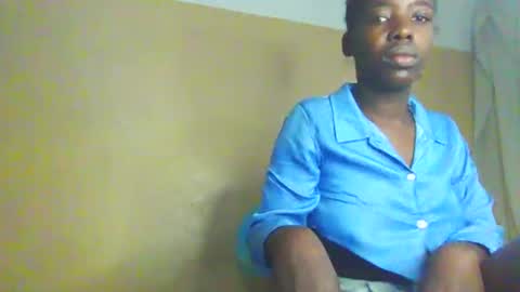 Snapshot of prettyzuzu chatting on September 10, 7:19 am prettyzuzu online show from September 10, 7:19 am