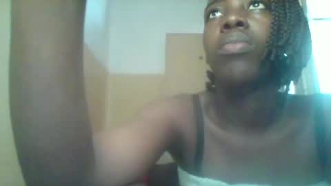 Snapshot of prettyzuzu chatting on September 20, 7:31 am prettyzuzu online show from September 20, 7:31 am