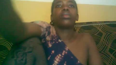 Snapshot of prettyzuzu chatting on October 28, 6:39 am prettyzuzu online show from October 28, 6:39 am