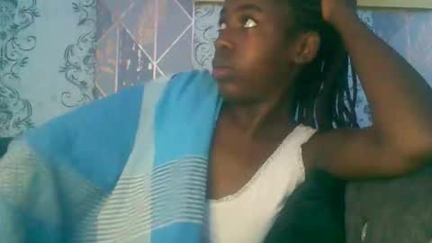 Snapshot of prettyzuzu chatting on October 29, 3:20 am prettyzuzu online show from October 29, 3:20 am