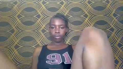 Snapshot of prettyzuzu chatting on November 11, 11:32 am prettyzuzu online show from November 11, 11:32 am