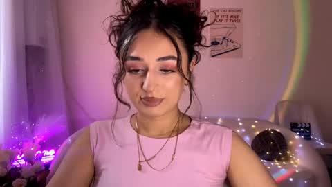 Sofi online show from April 12, 11:15 am