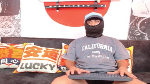 Snapshot of pridefirefusion chatting on February 17, 1:13 am Sebas Fer online show from February 17, 1:13 am