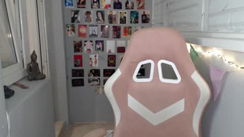 Snapshot of princ4real chatting on March 8, 6:16 pm prince online show from March 8, 6:16 pm