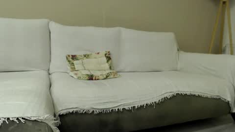 prince_89 online show from December 5, 4:44 pm