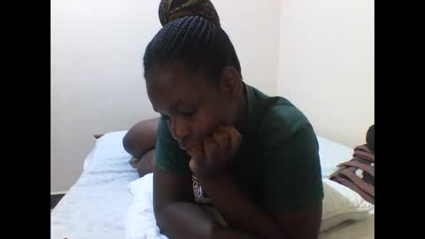 Snapshot of princess_cutie chatting on May 2, 6:46 pm princess online show from May 2, 6:46 pm
