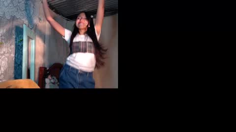  Elia  online show from January 14, 6:57 pm