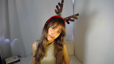 Snapshot of princess_emily69 chatting on December 30, 4:19 pm Emily online show from December 30, 4:19 pm