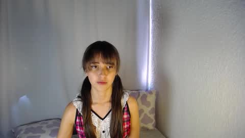 Snapshot of princess_emily69 chatting on January 7, 6:45 pm Emily online show from January 7, 6:45 pm