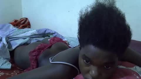 princess_scovia online show from April 14, 3:34 am