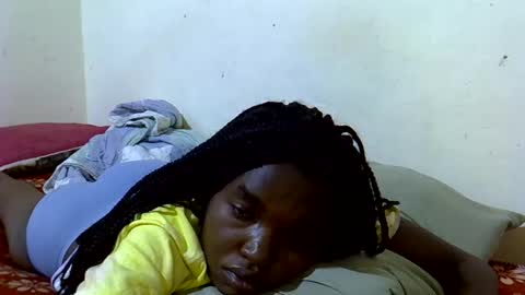 Snapshot of princess_scovia chatting on June 16, 11:51 pm princess_scovia online show from June 16, 11:51 pm