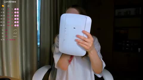 Snapshot of princessaalicc chatting on November 19, 11:32 am princessaalicc online show from November 19, 11:32 am