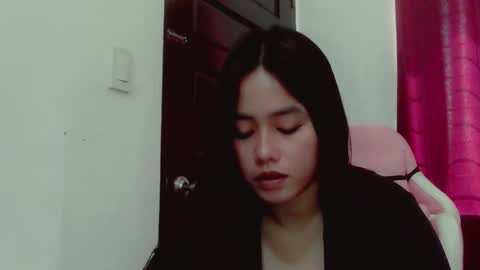 Snapshot of princessaliana chatting on December 3, 5:20 am princessaliana online show from December 3, 5:20 am