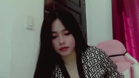 Snapshot of princessaliana chatting on December 5, 5:37 am princessaliana online show from December 5, 5:37 am