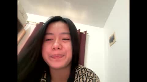 Snapshot of princessaliana chatting on January 14, 3:32 am princessaliana online show from January 14, 3:32 am