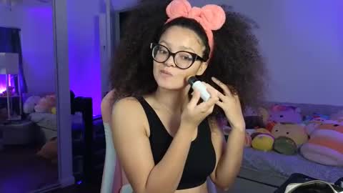 Snapshot of princessamberrrxo chatting on November 30, 3:32 am Amber online show from November 30, 3:32 am