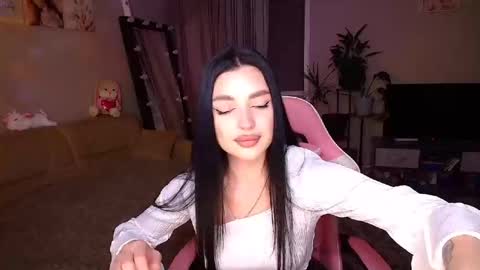 princessamira1 online show from October 12, 3:33 pm