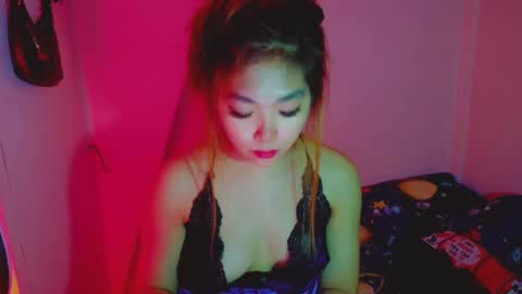 Snapshot of princesscutiexx chatting on December 5, 2:53 am Hello everyone this is your beloved Athena again I present the most comfortable and kind room I accept everyone with kindness online show from December 5, 2:53 am