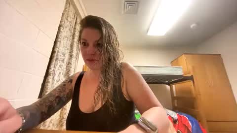 Snapshot of princessdaisy182 chatting on April 8, 3:28 am Daisy online show from April 8, 3:28 am