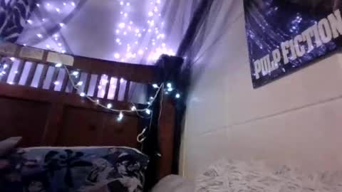 Holly love online show from October 30, 9:37 pm