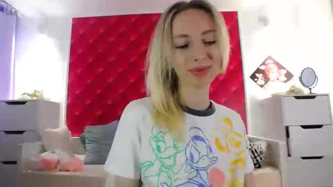 Snapshot of princesskassiadin chatting on December 22, 1:11 pm GoddessKassia online show from December 22, 1:11 pm
