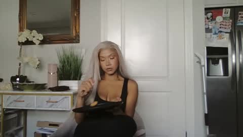 princesskimami online show from October 2, 4:14 pm