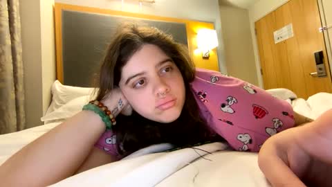 Snapshot of princesslaylaa chatting on February 28, 1:06 am princessviccxo online show from February 28, 1:06 am