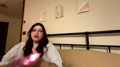 princessviccxo online show from March 31, 4:46 am