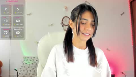 princessluna_14 online show from October 11, 8:29 pm