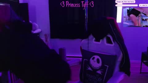 Tyff et Blast online show from April 23, 11:31 am