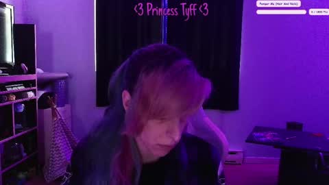 Tyff et Blast online show from April 29, 12:09 pm