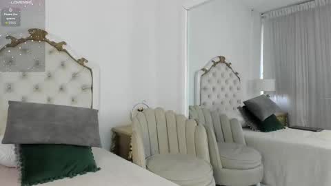 Snapshot of princsgirl_ chatting on October 12, 12:26 pm Marcela online show from October 12, 12:26 pm