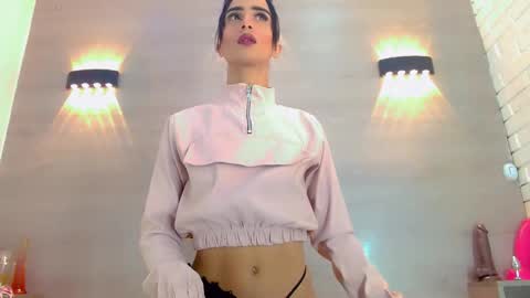 priscilarainbow online show from October 14, 4:13 am