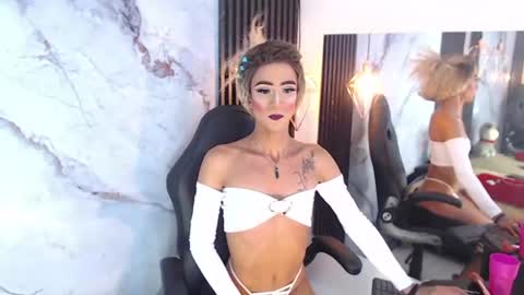 priscilarainbow online show from July 26, 4:31 am